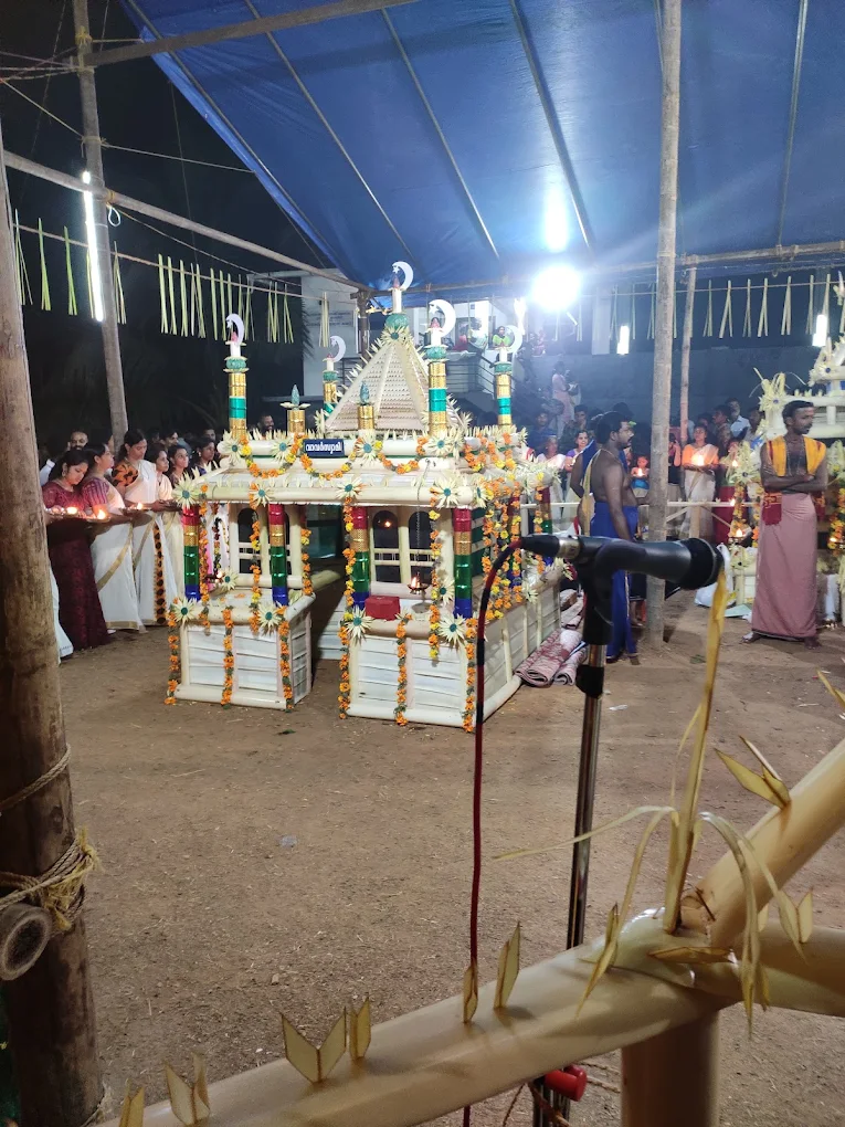 Poomoodal with Ashtapadi at Kavilakkad Sree Durgadevi Temple Thrissur Kerala Temple Festival